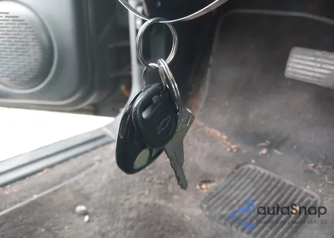 2002 Chevrolet S Truck S10 из США, поврежденный, VIN 1GCDT13W82K146488